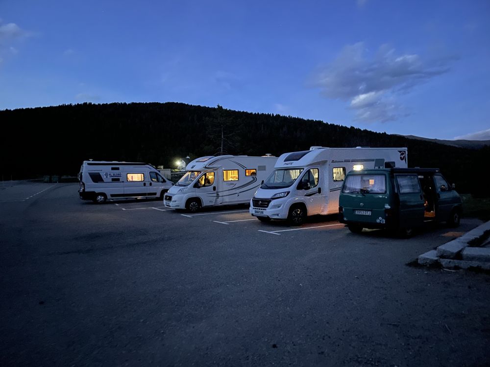 Parking estación esquí Lles de Cerdaña