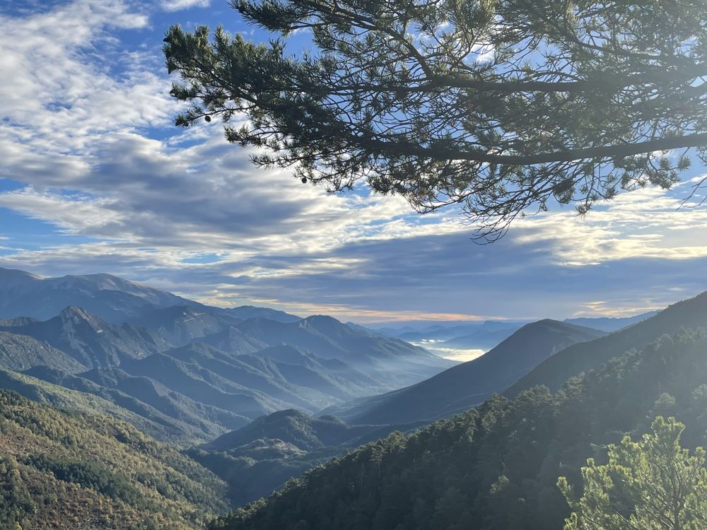 Vistas durante el trekking al Comabona